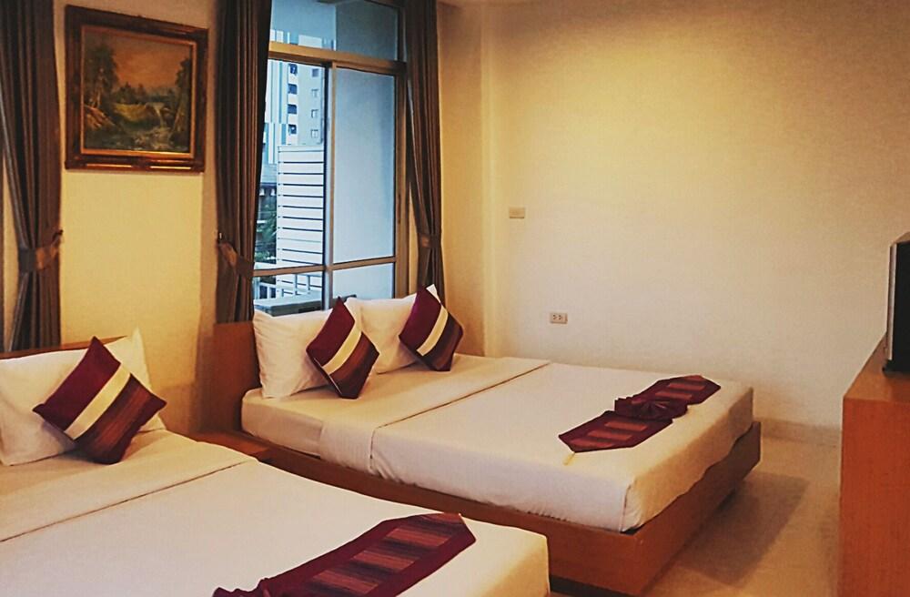 Sena House Hotel Bangkok Exterior photo